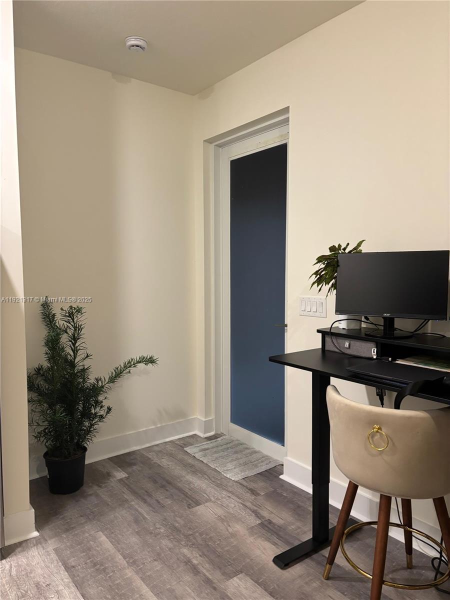 LANDMARK AT DORAL - Residential Lease