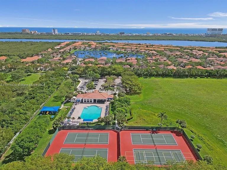 WEST LAKE VILLAGE PLAT - Residential Lease