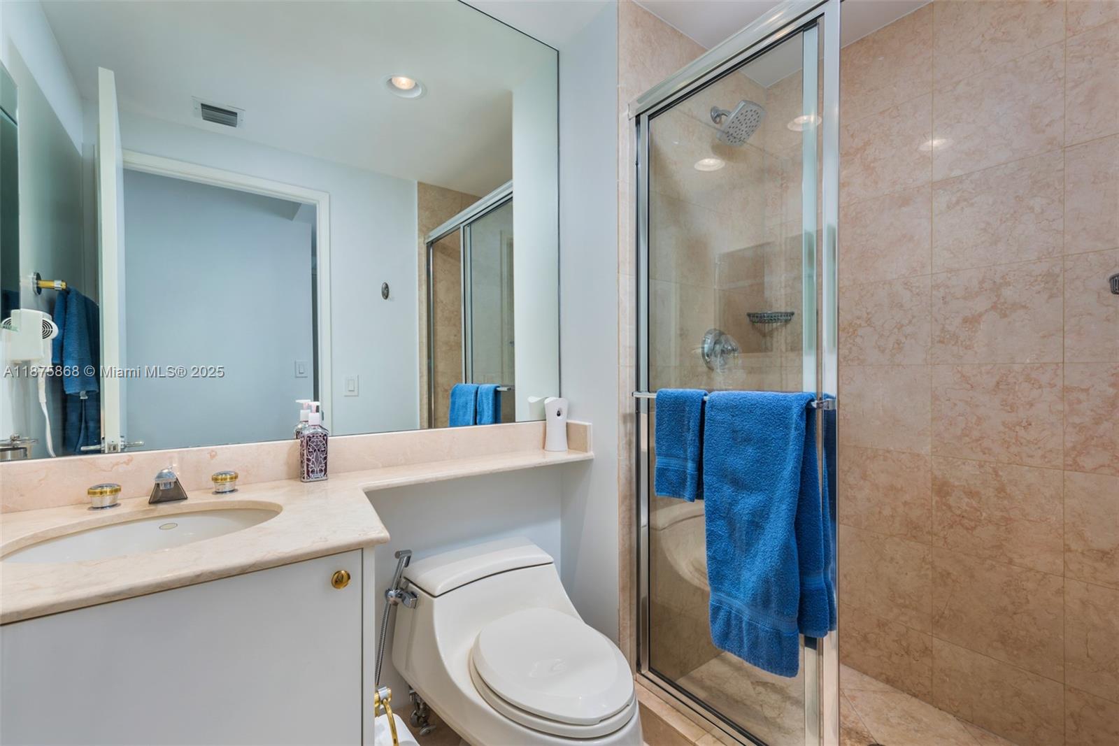 CLUB TOWER ONE CONDO - Residential