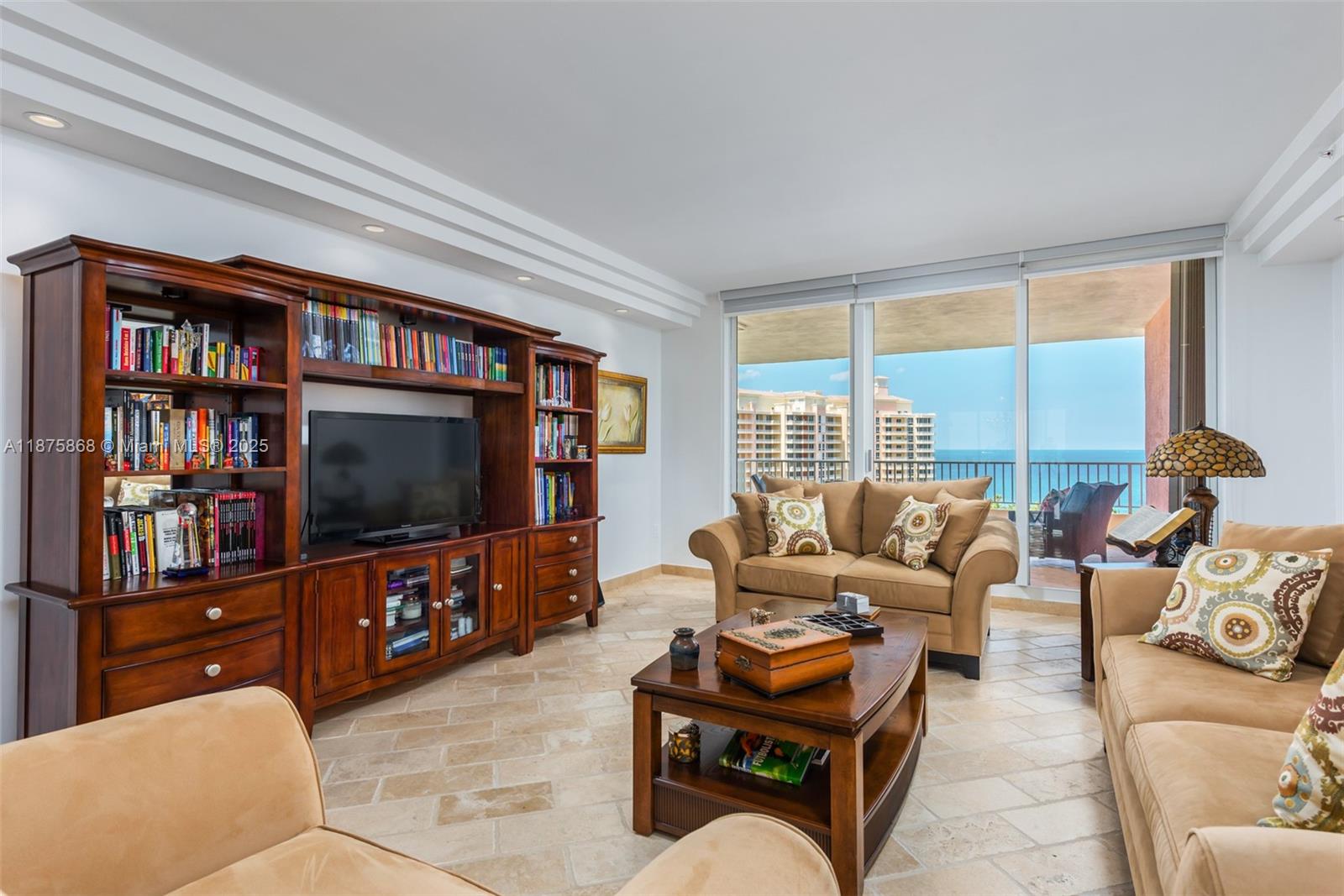 CLUB TOWER ONE CONDO - Residential