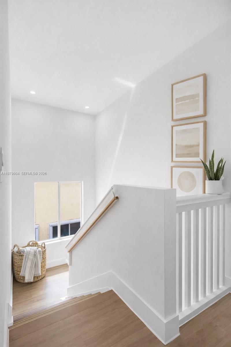 EMILIOS PLACE AT OASIS - Residential Lease