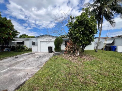 4827 NW 43rd Ct Lauderdale Lakes FL 33319