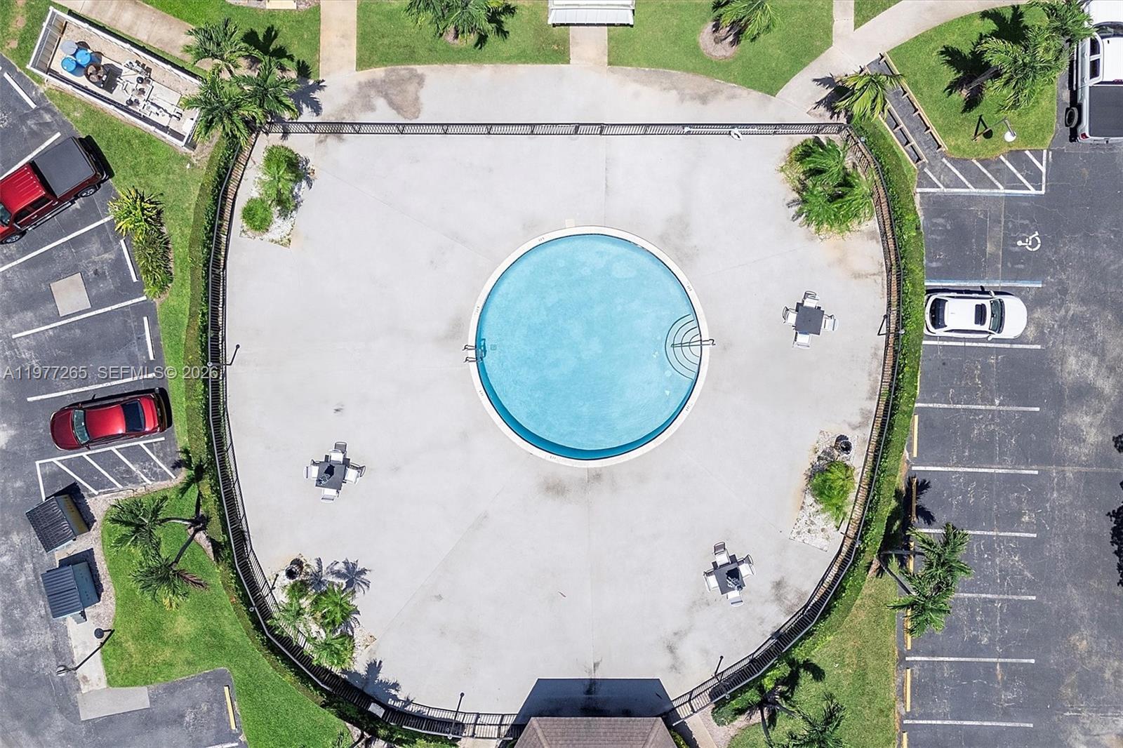 ISLA MERITA CONDOMINIUM I - Residential