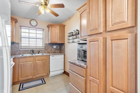 Tiny photo for 3660 Citrus Trce #4, Davie, FL 33328 (MLS # A11977265)