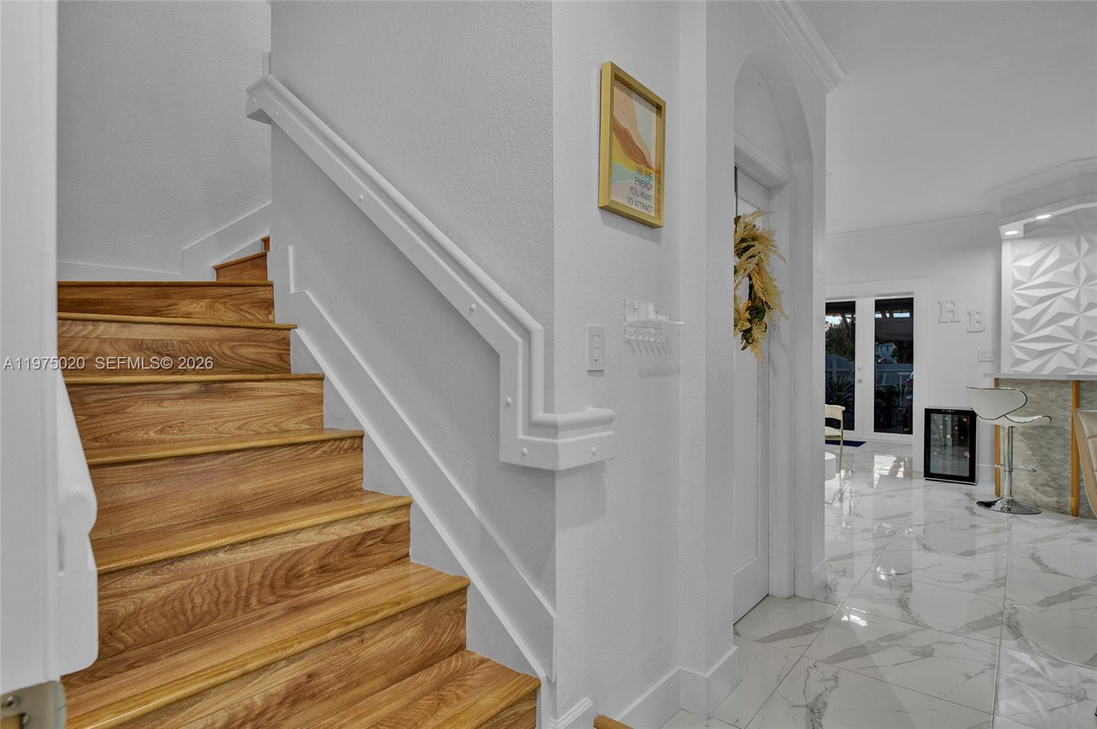 MANDARIN LAKES - Residential