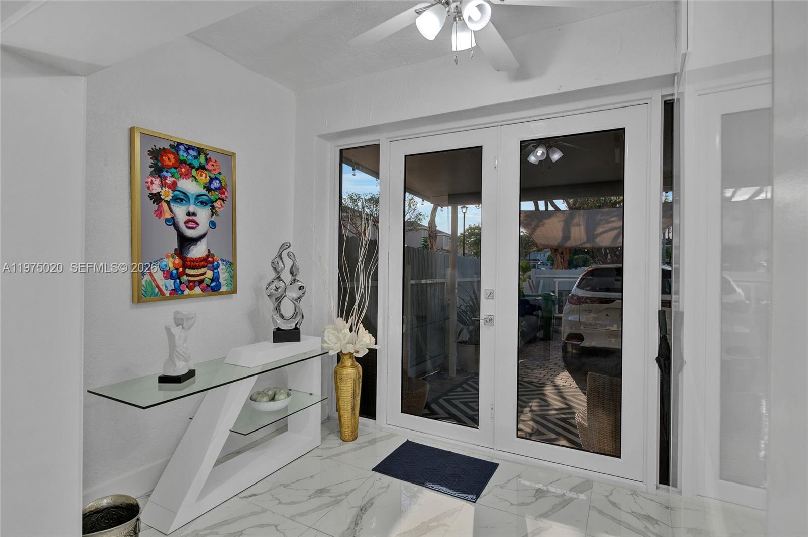 MANDARIN LAKES - Residential