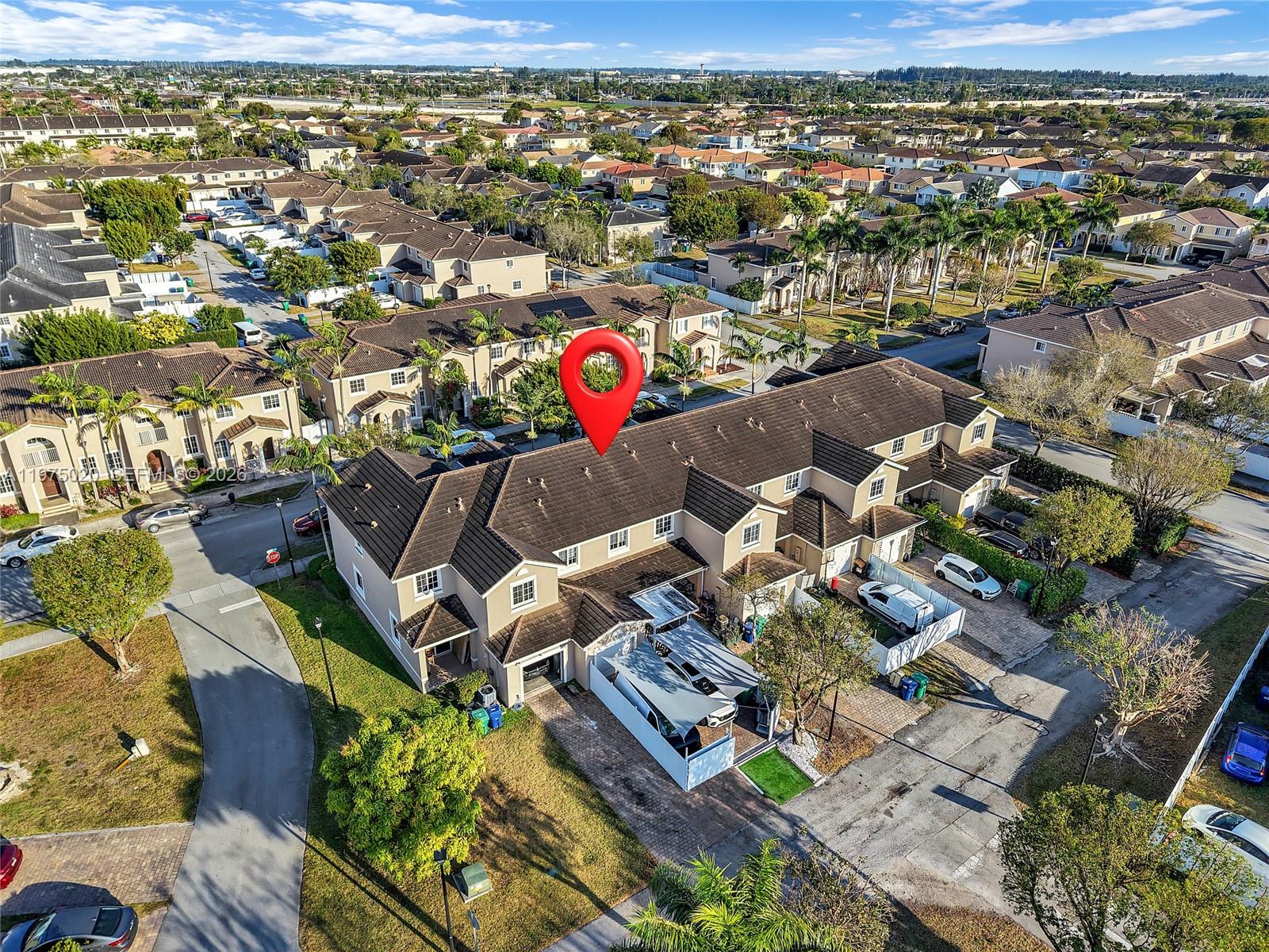 MANDARIN LAKES - Residential