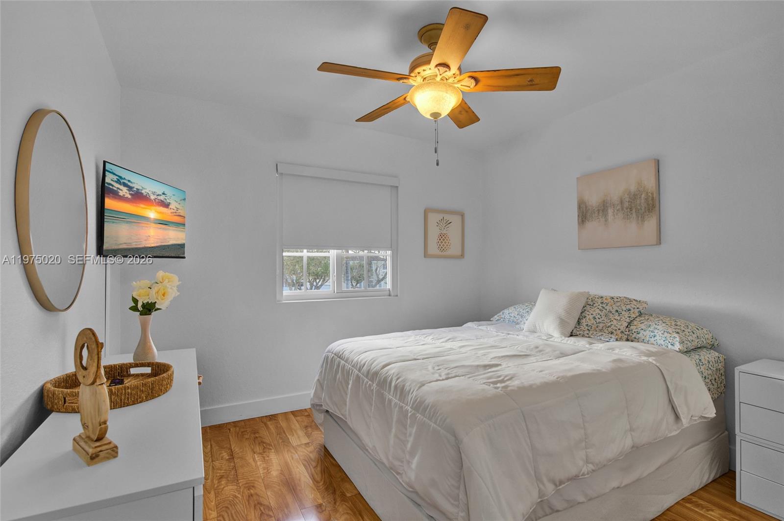 MANDARIN LAKES - Residential