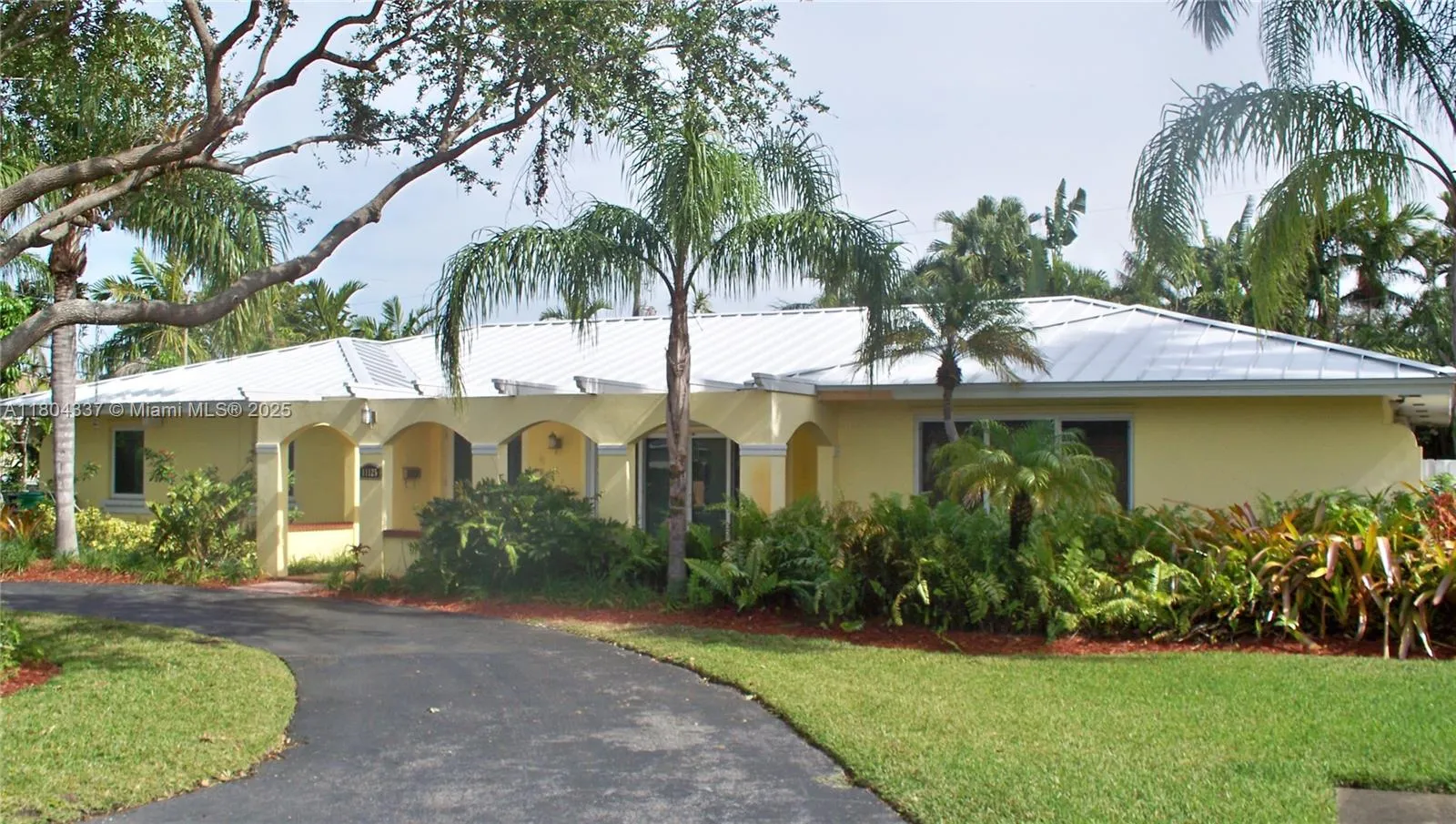 Pinecrest, Florida 33156, United States, 4 Bedrooms Bedrooms, ,2 BathroomsBathrooms,Residential,Active,132030