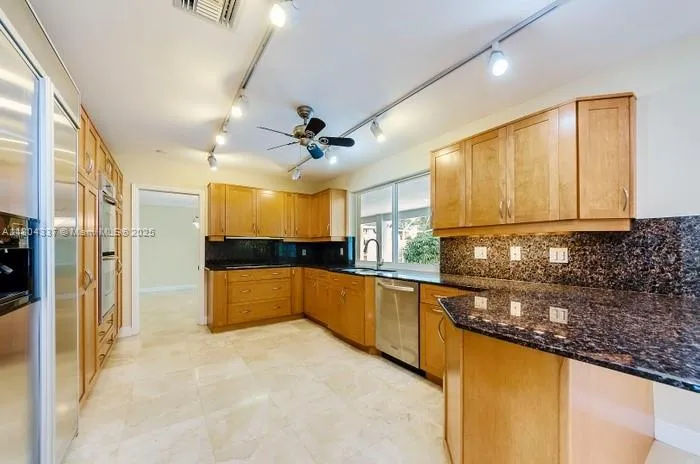 Pinecrest, Florida 33156, United States, 4 Bedrooms Bedrooms, ,2 BathroomsBathrooms,Residential,Active,132030