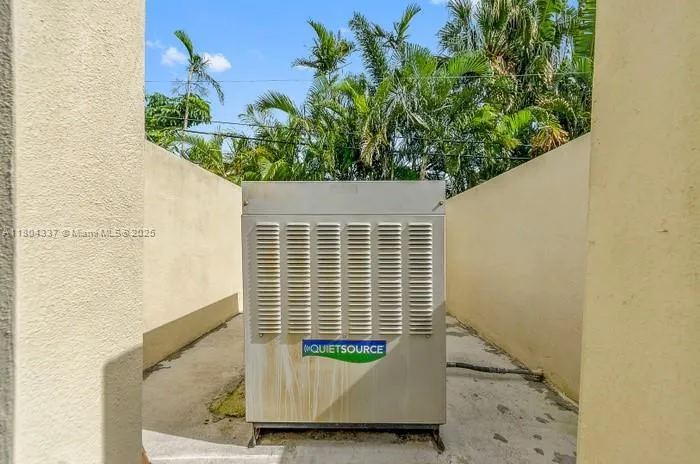 Pinecrest, Florida 33156, United States, 4 Bedrooms Bedrooms, ,2 BathroomsBathrooms,Residential,Active,132030