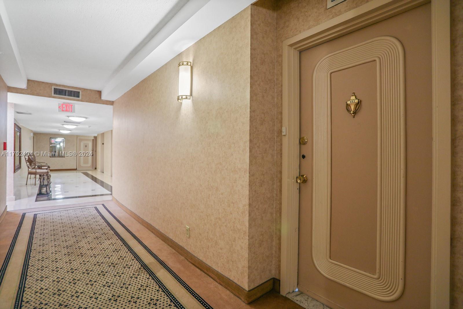 PARKER PLAZA ESTATES COND - Residential