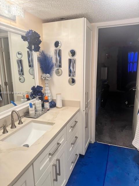 GARNET CONDO - Residential