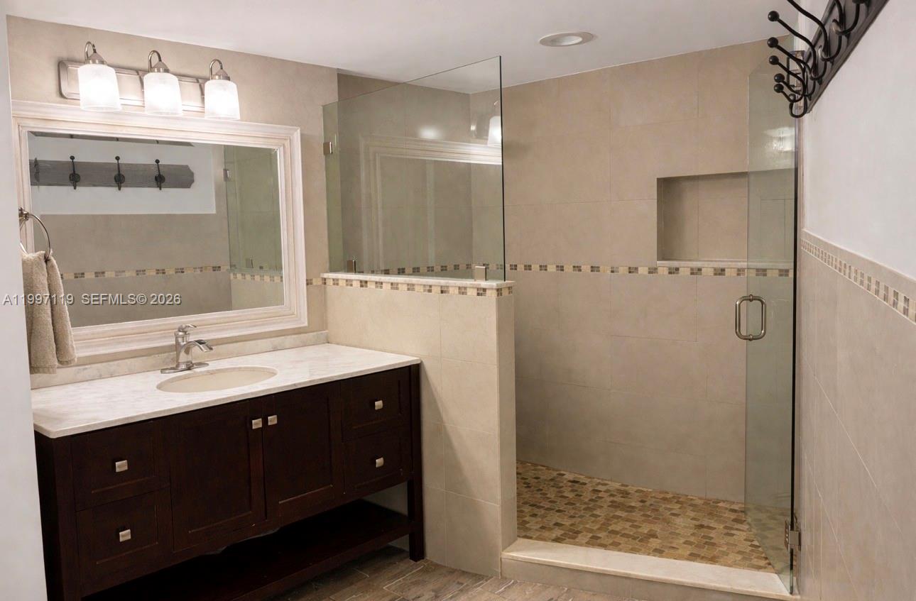 BUCKLEY TOWERS CONDO - EA - Residential