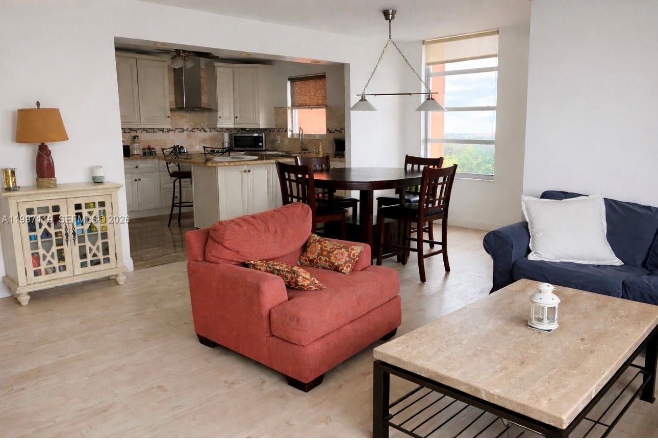 BUCKLEY TOWERS CONDO - EA - Residential