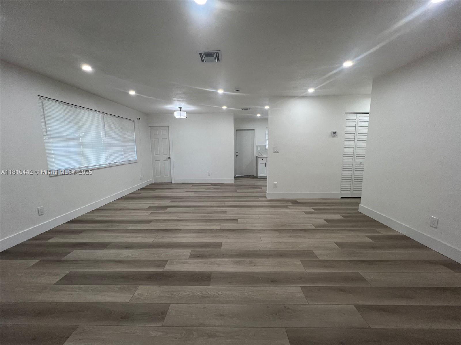 WASHINGTON PARK HALLANDAL - Residential