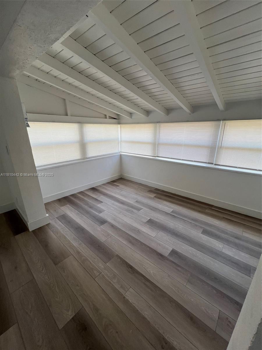 WASHINGTON PARK HALLANDAL - Residential