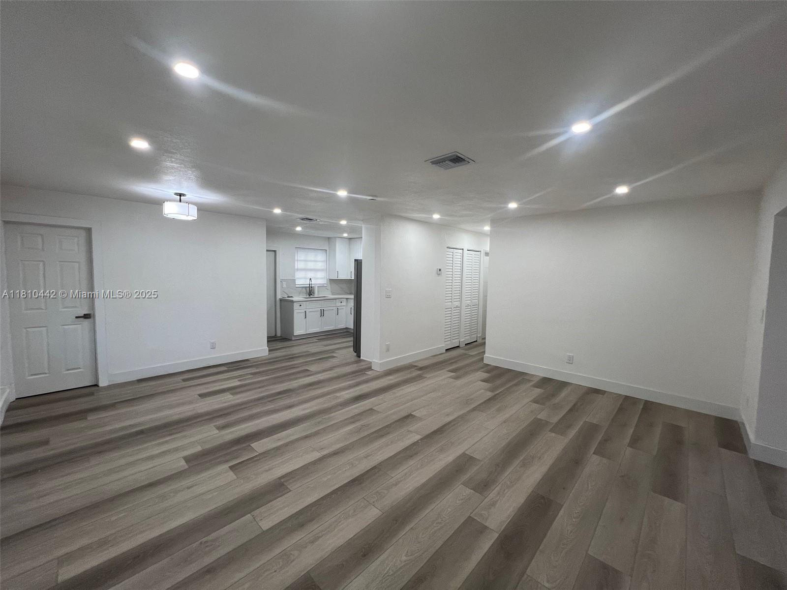 WASHINGTON PARK HALLANDAL - Residential