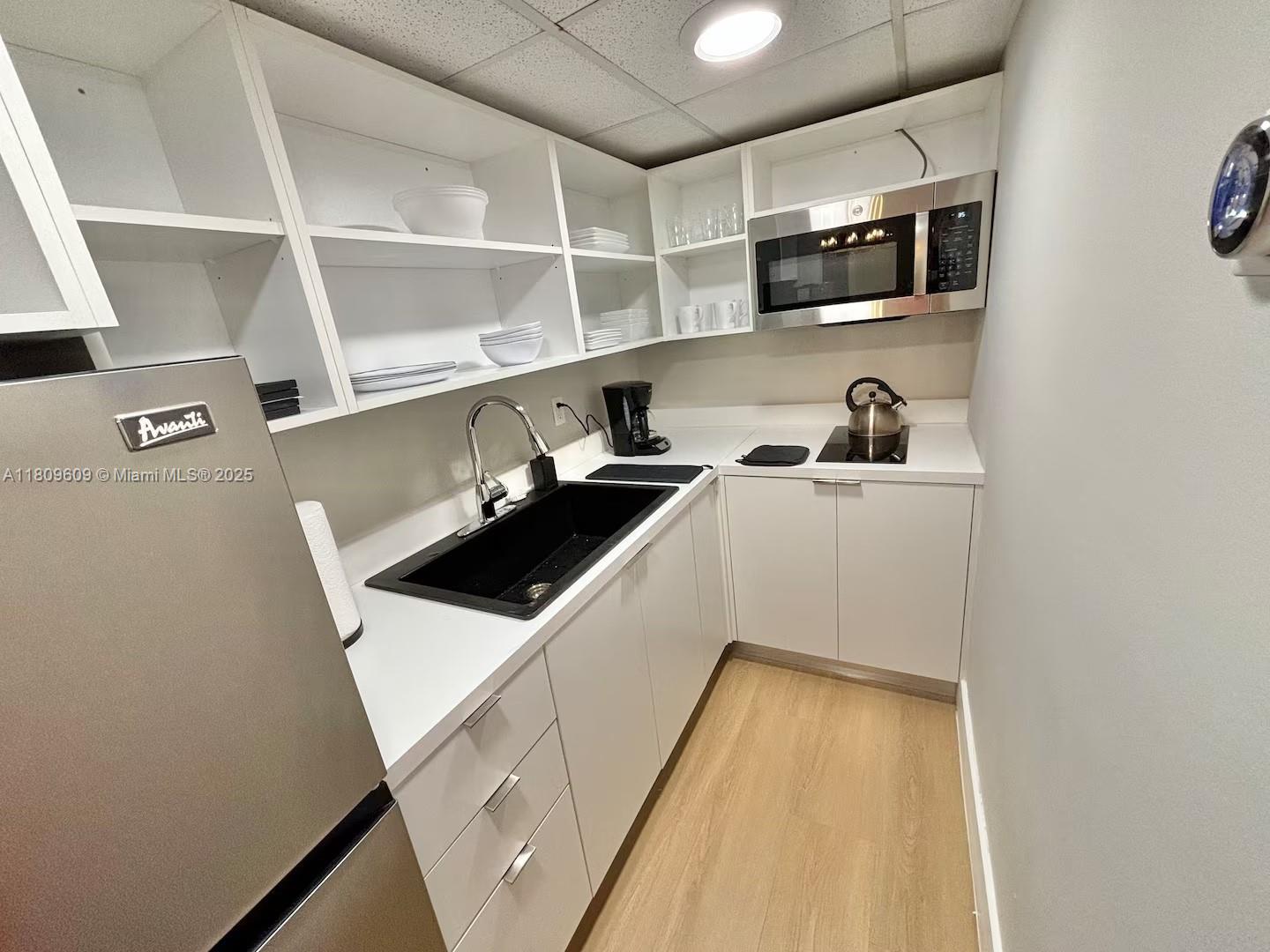 THE EMPIRE CONDO - Residential