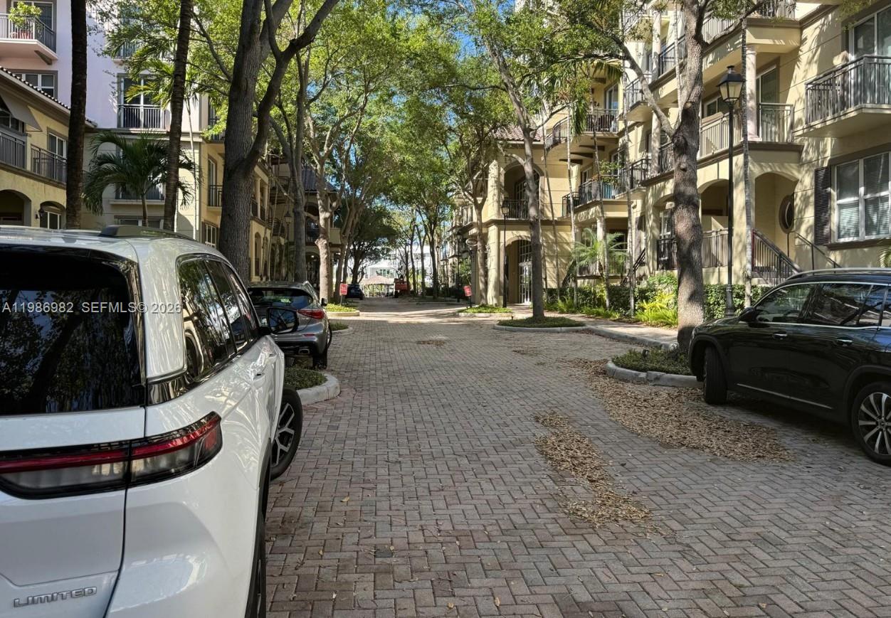 WILTON STATION RES CONDO - Residential