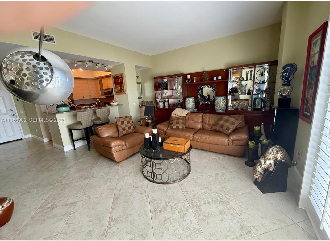 WILTON STATION RES CONDO - Residential