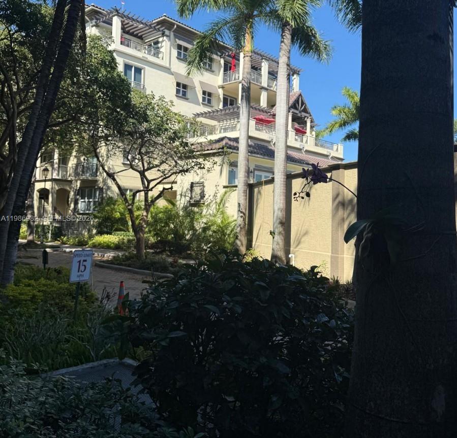 WILTON STATION RES CONDO - Residential