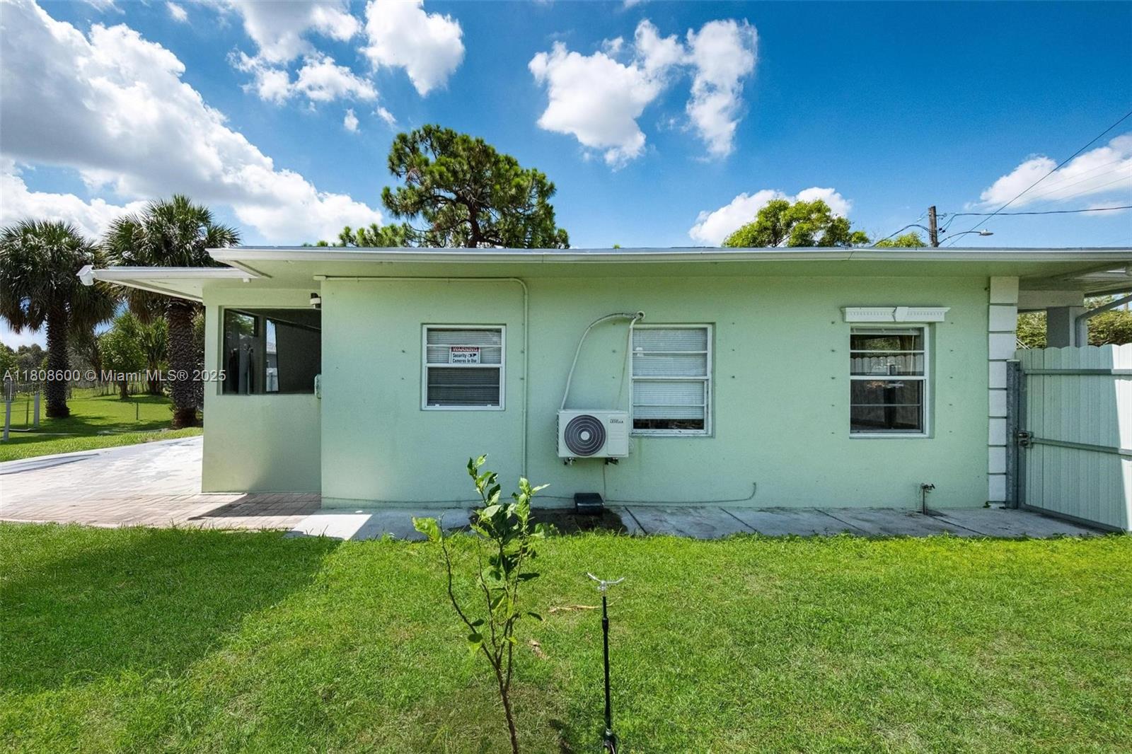 View photos, virtual tours, details... 844 NW 15th Ave