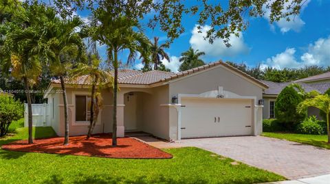 Single Family Residence in Miramar FL 12421 45th Dr Dr 1.jpg