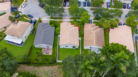 Single Family Residence in Miramar FL 12421 45th Dr Dr 44.jpg