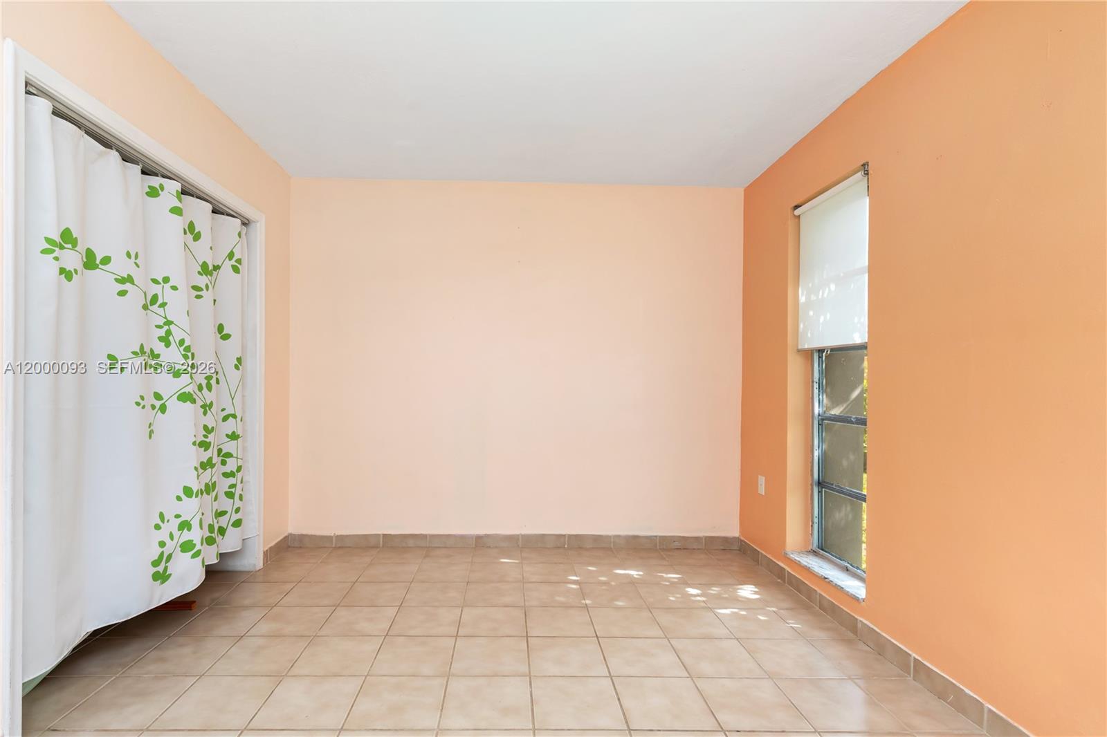 KNOLLS 2 SEC - Residential