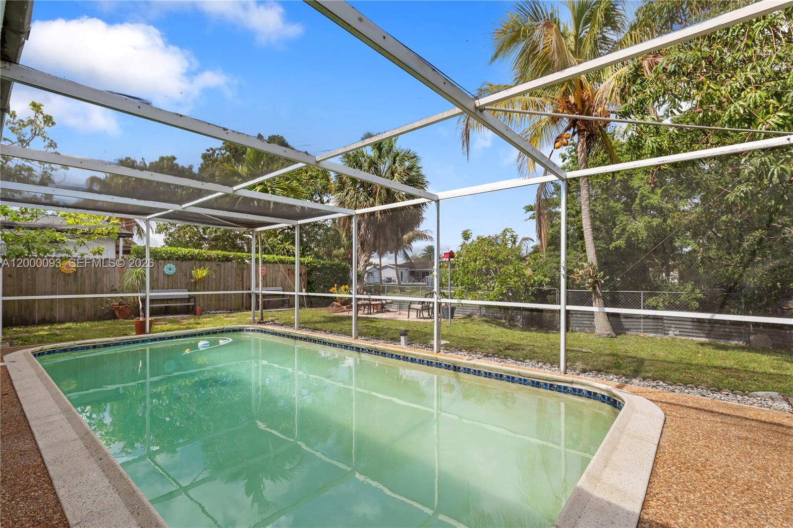 KNOLLS 2 SEC - Residential