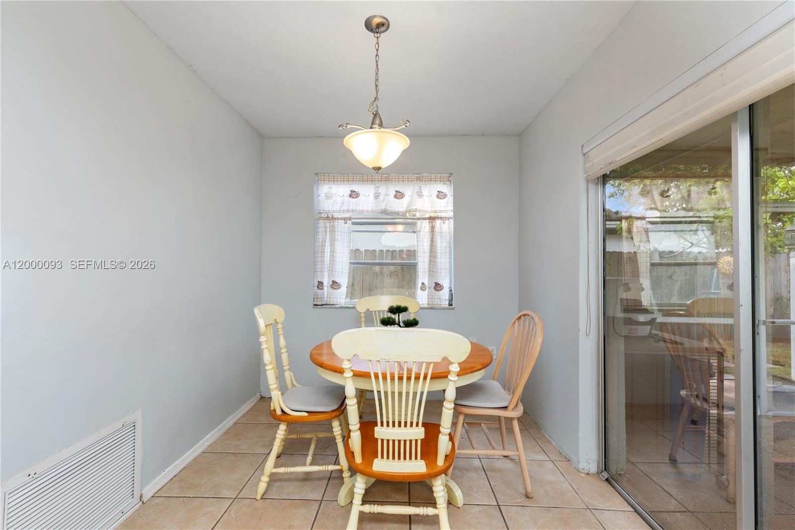 KNOLLS 2 SEC - Residential