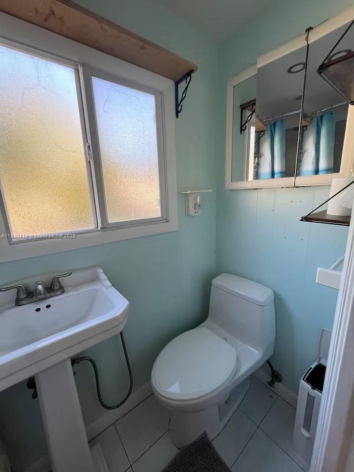 MANATEE BAY CLUB - Residential Lease