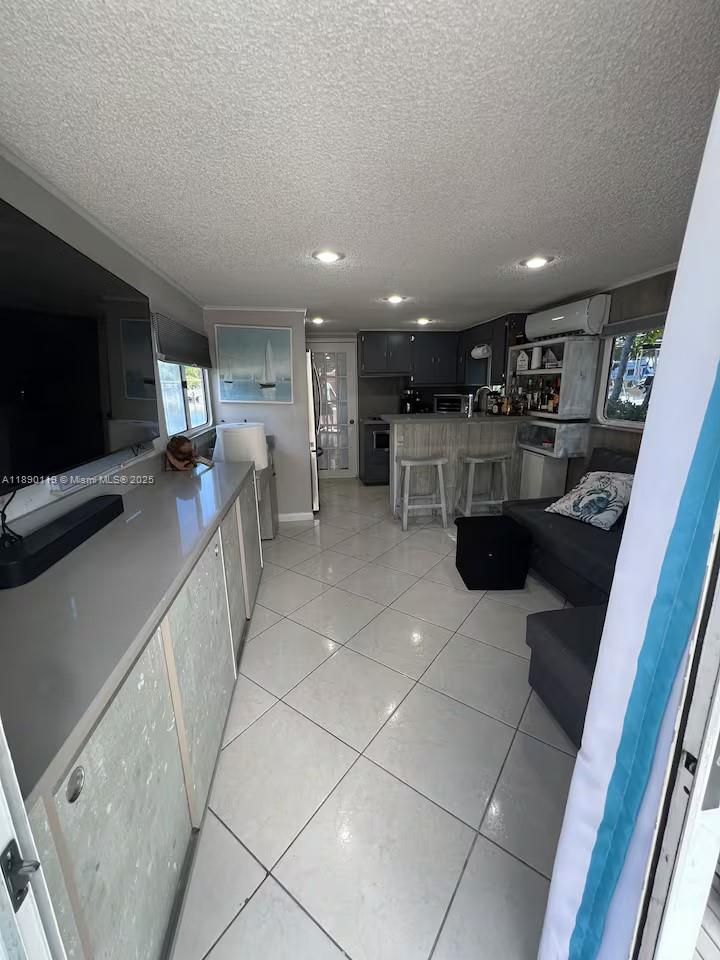 MANATEE BAY CLUB - Residential Lease