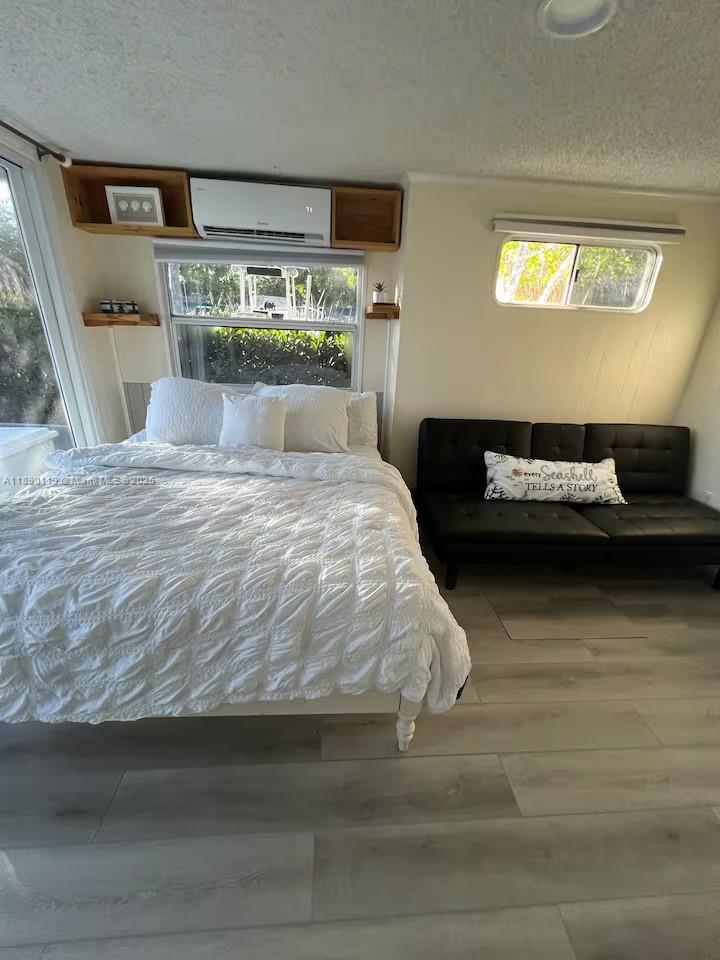 MANATEE BAY CLUB - Residential Lease