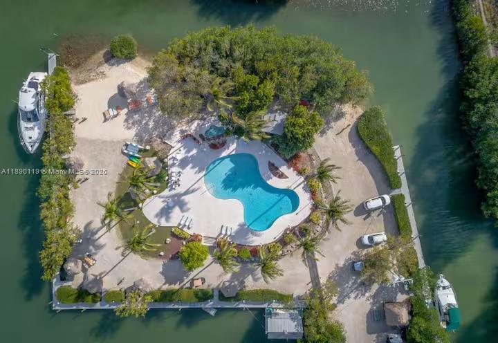 MANATEE BAY CLUB - Residential Lease