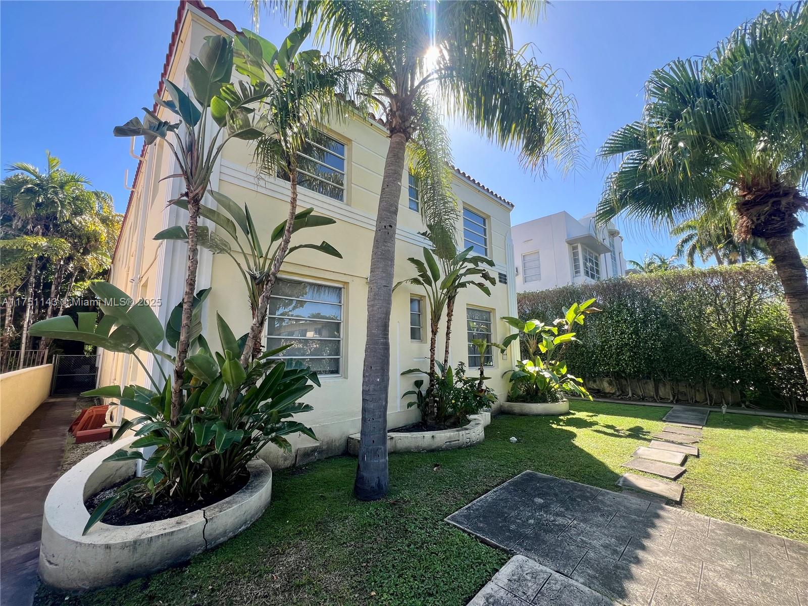 1535 MERIDIAN AVE CONDO - Residential