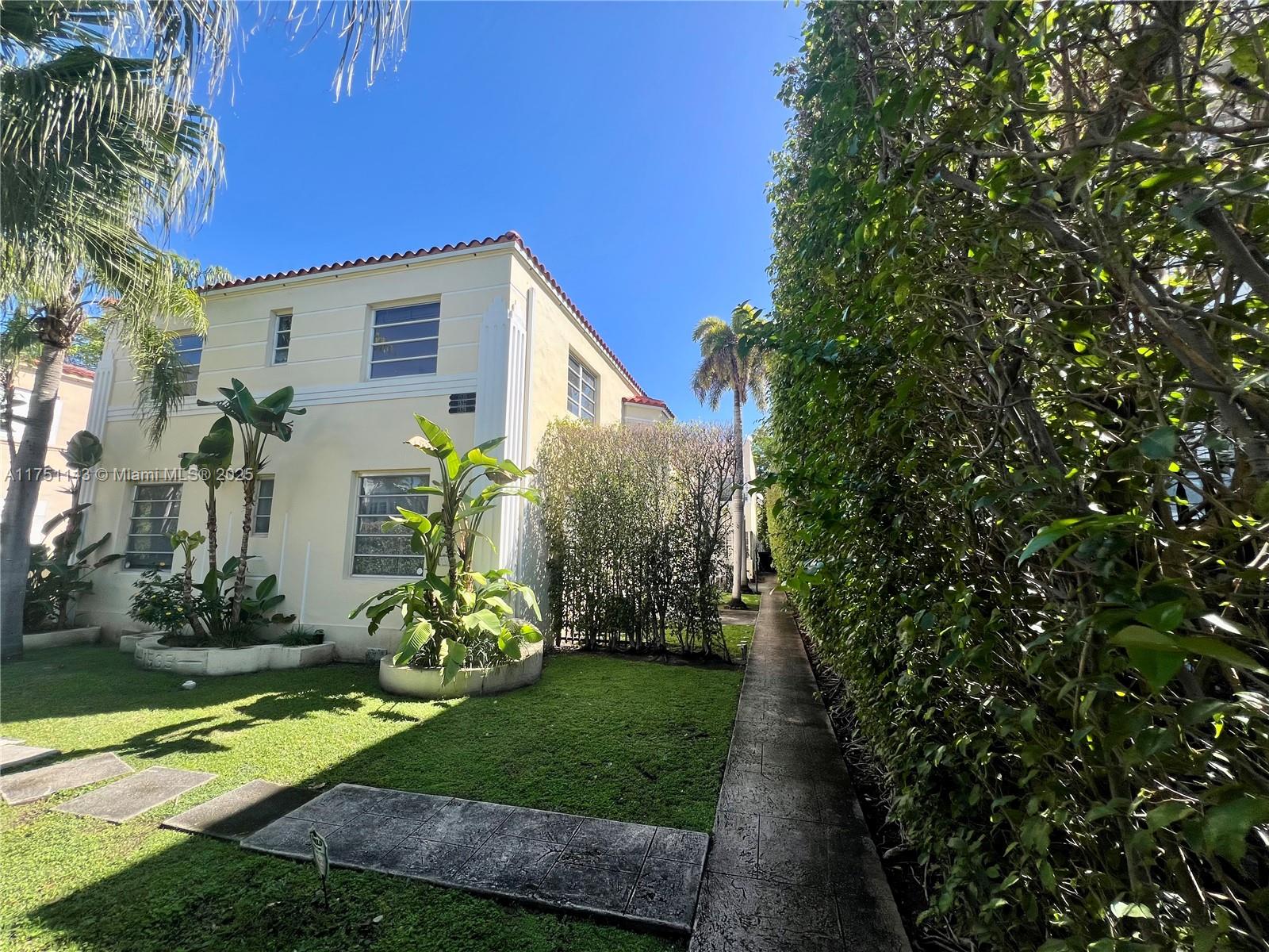 1535 MERIDIAN AVE CONDO - Residential
