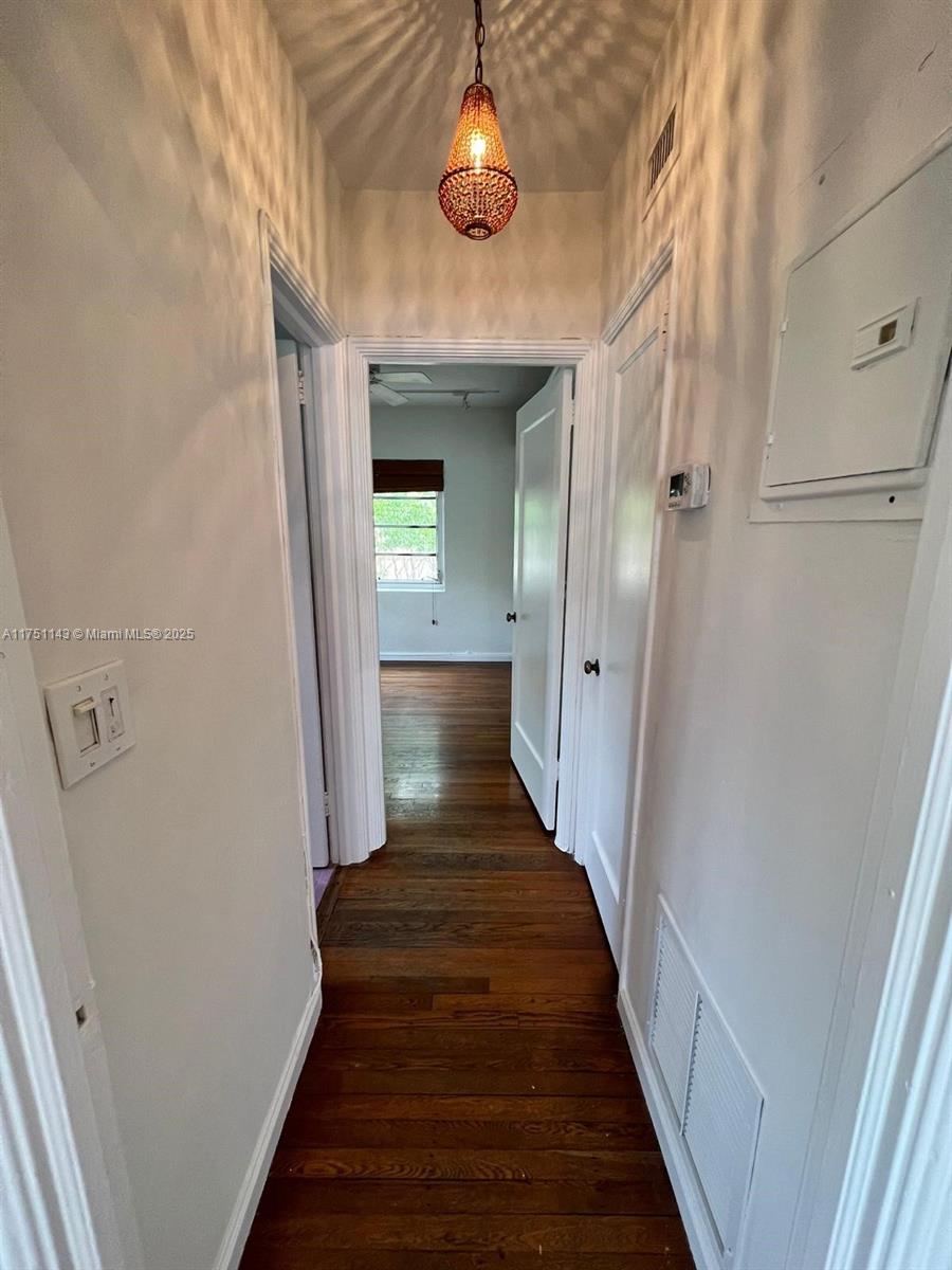 1535 MERIDIAN AVE CONDO - Residential