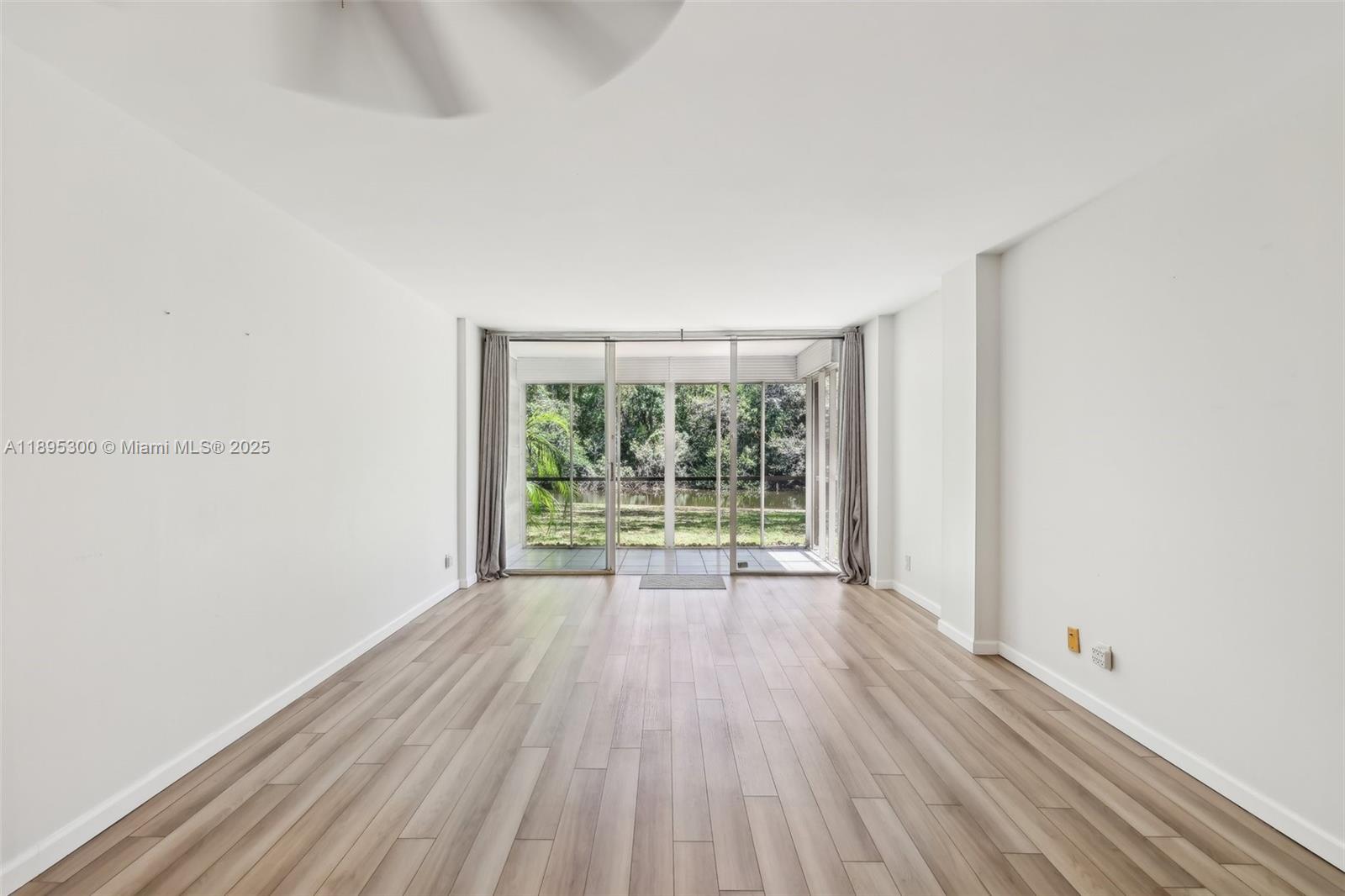 ROYAL PARK CONDO - Residential