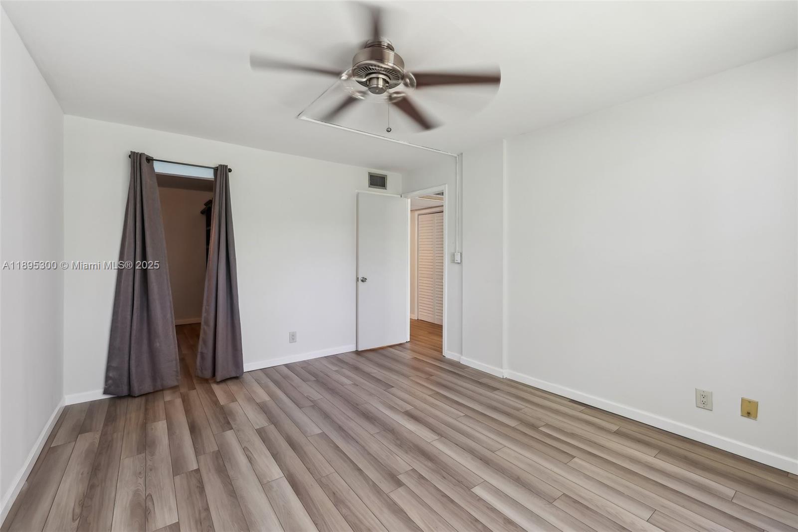 ROYAL PARK CONDO - Residential