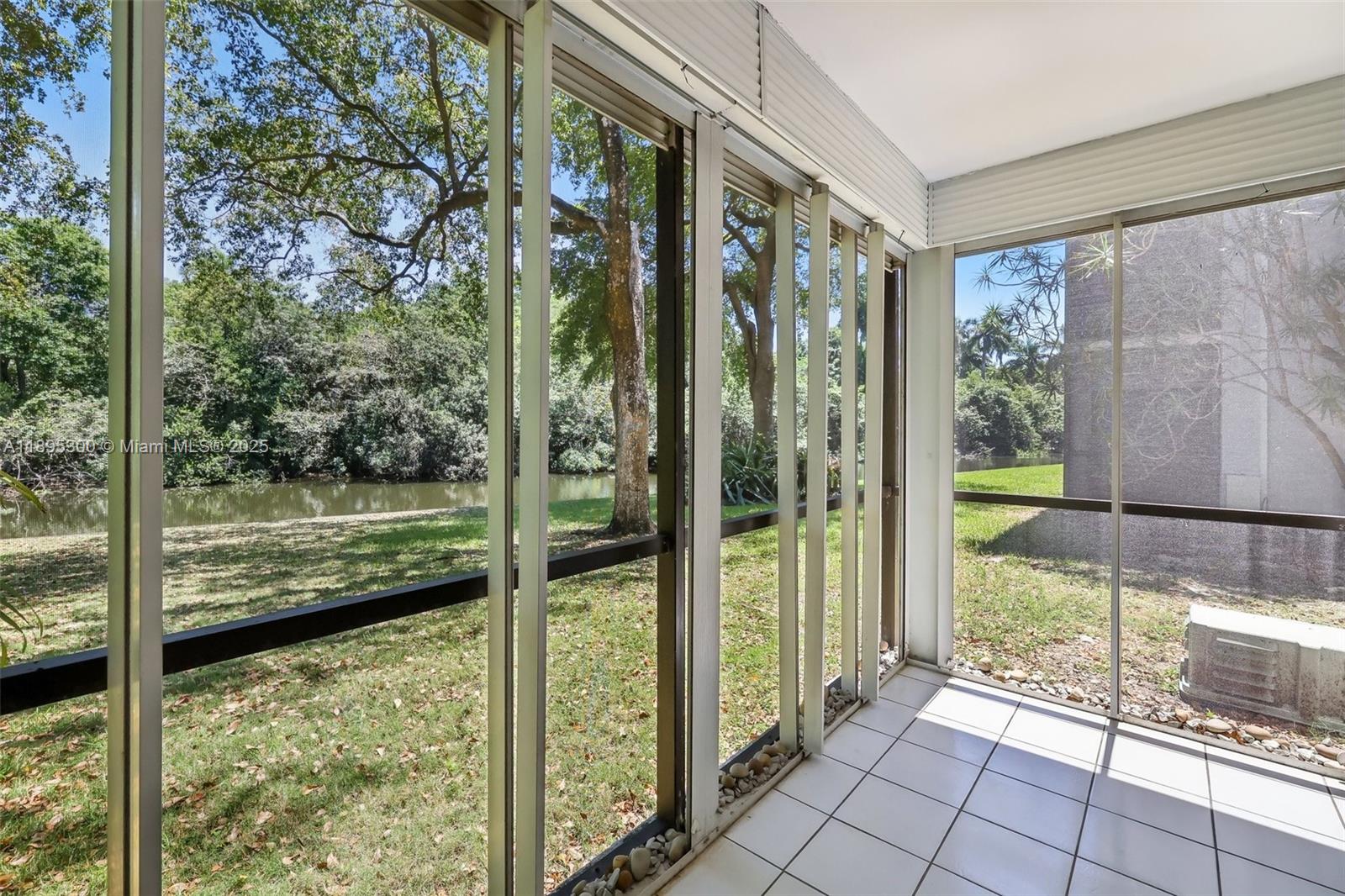 ROYAL PARK CONDO - Residential