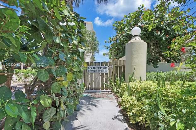 OCEAN VILLAS CONDO APTS - Residential
