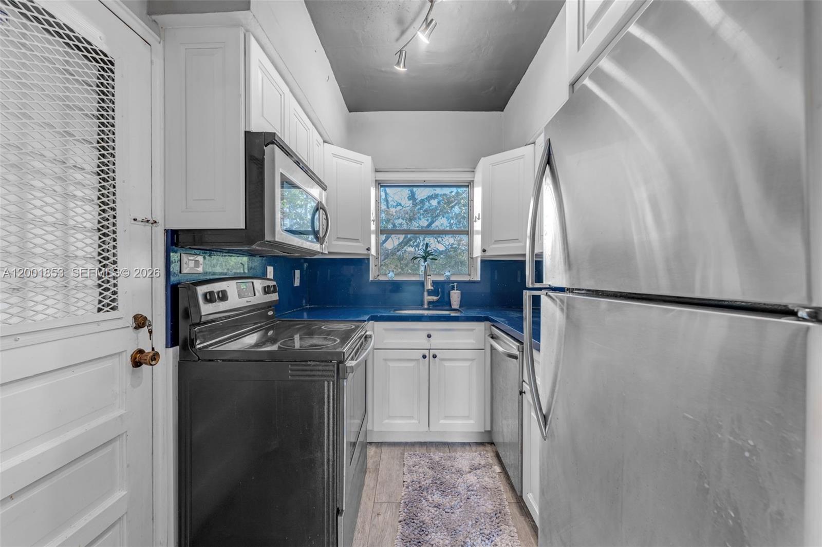 ALMERIA GARDENS CONDO - Residential Lease