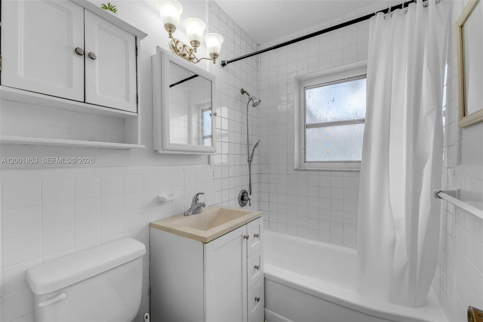 ALMERIA GARDENS CONDO - Residential Lease