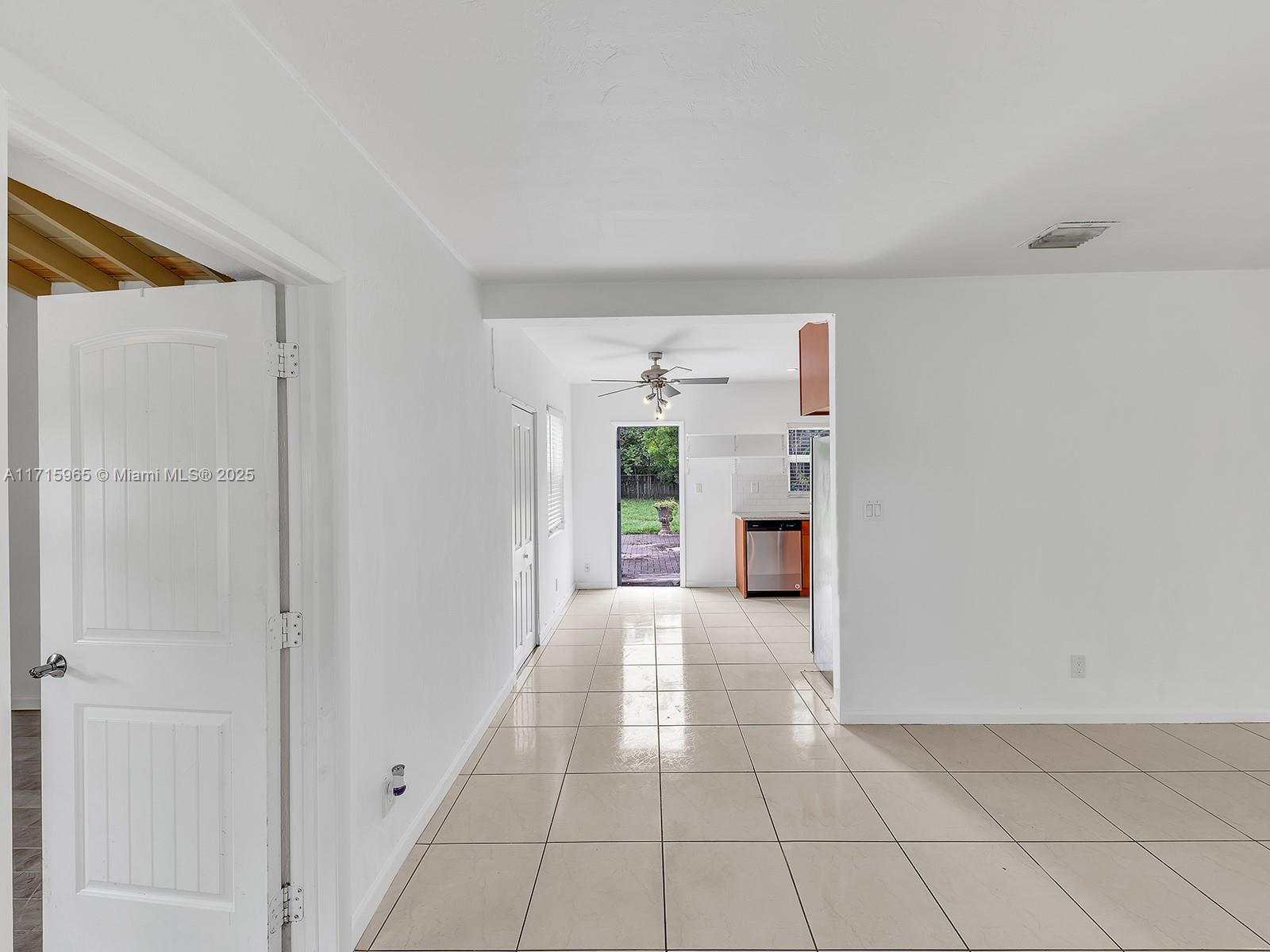 1636 NE 15th Ave