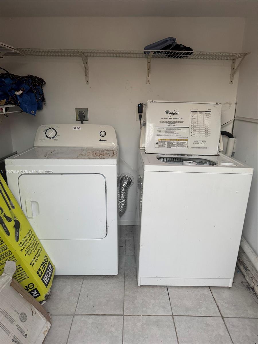 GRAPELAND HEIGHTS - Residential Lease