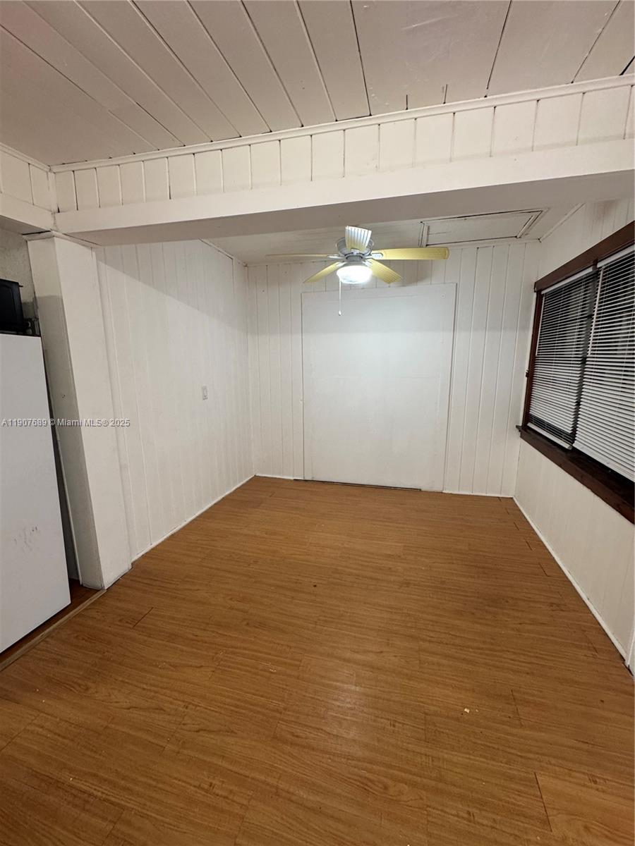 GRAPELAND HEIGHTS - Residential Lease