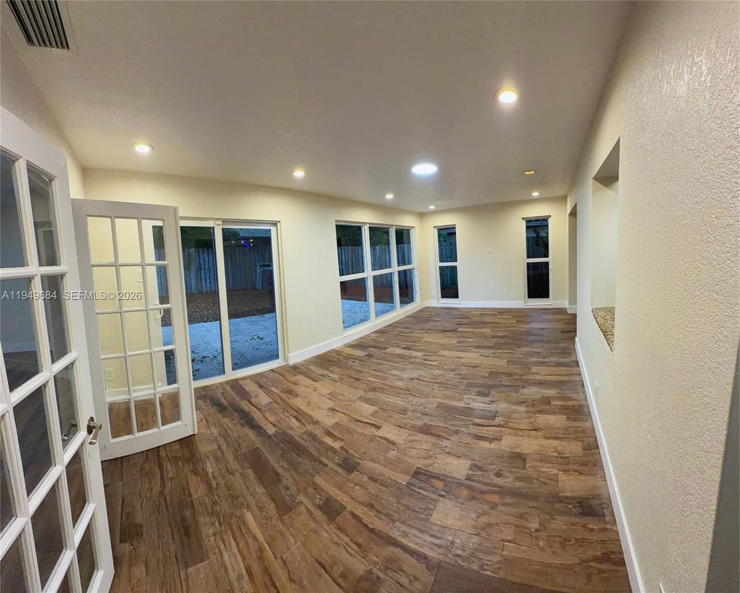 FOREST HILLS WEST - Residential