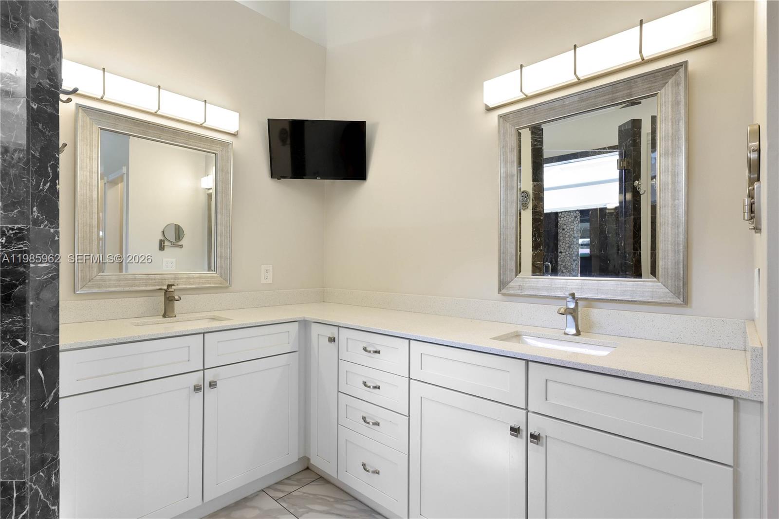 REPLAT OF COUNTRY LAKES - Residential